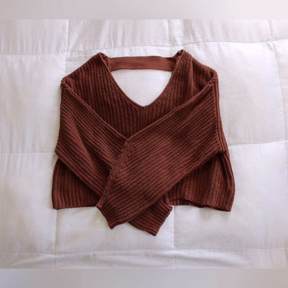 Urban Outfitters Backless Cropped Sweater (S)
